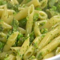 Asparagus and Pistachio Pesto Pasta_image
