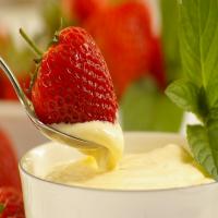 Uncle Bill's Fresh Strawberries and Dip_image