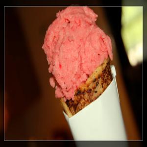 Vegan Strawberry Ice Cream and Waffle Cone Recipe - (4.5/5)_image