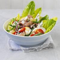 Healthy salad Niçoise image