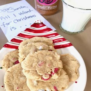 HOLIDAY PEANUT BUTTER & PEPPERMINT COOKIES_image
