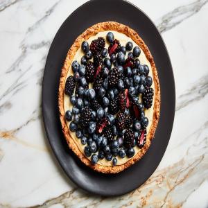 Fresh Fruit Tart With Almond Press-In Crust_image