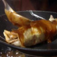 Roasted Chicken with Melted Cheese and Gravy_image