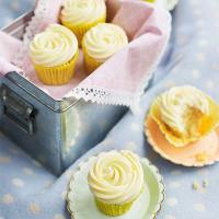 Easy vanilla cupcakes_image