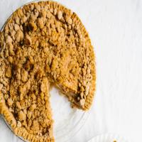 Snickerdoodle-Crusted Apple Pie image