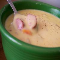 Brats and Beer Cheddar Chowder_image