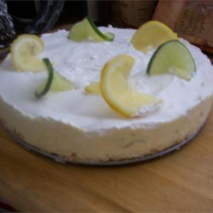 Daiquiri Chiffon Cheesecake with Pretzel Crust_image