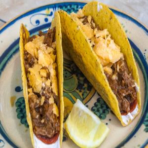 Mexican Essentials: Awesome Beef Brisket Tacos_image