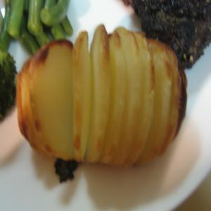 Hasselback Potatoes image