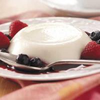Panna Cotta with Mixed Berries_image