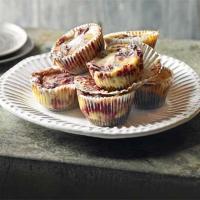 Cranberry ripple cheese-cupcakes_image