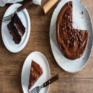 Vegan Chocolate Fudge Cake_image