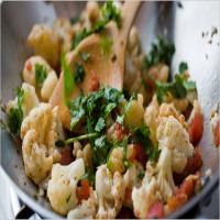 Spicy Cauliflower With Ginger, Cumin and Tomatoes image