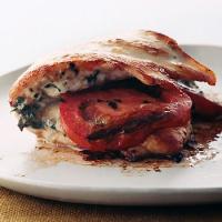 Tomato-and-Garlic-Stuffed Chicken Cutlets_image
