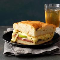 Apple 'n' Prosciutto Sandwiches image