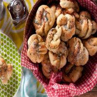 Buttery Garlic Herb Knots image