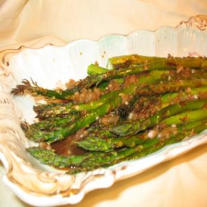 Roasted Asparagus with Balsamic-Shallot Butter image