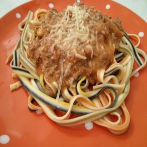Spaghetti With Zesty Bolognese_image