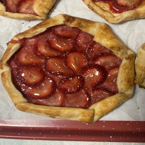 Easy Peasy Fruit Galettes image