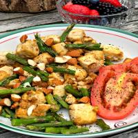 Air Fryer Vegan Tofu and Asparagus Scramble_image