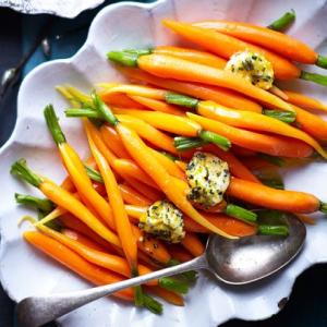 Buttered baby carrots_image
