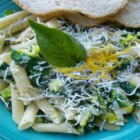 Fusilli With Creamed Leek and Spinach image