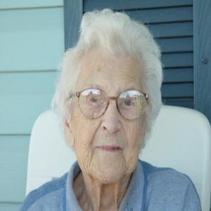 Grandma Kaphingst Oatmeal Date Bars_image