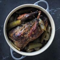 Pot roast pheasant with celery, white wine & fennel seeds_image