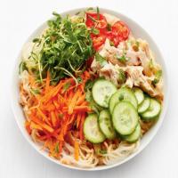 Peanut Noodle Bowls with Chicken_image