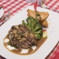 Steak Au Poivre with Mushroom and Tarragon Sauce_image