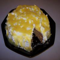 Graham Cracker Walnut Whipped Cream Caramel Cake_image