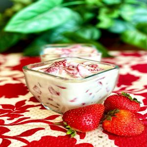 Fresas con Crema (Mexican-Style Strawberries and Cream)_image