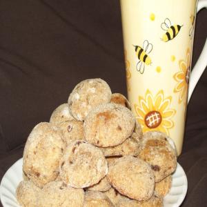 Crackle-Top Ginger Date Cookies_image