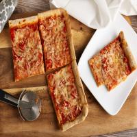 Homemade Pizza with Parmesan_image