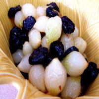 Pearl Onions With Dried Cherries_image
