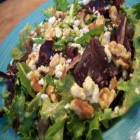 Gorgonzola and Toasted Walnut Salad image