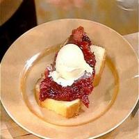 Cranberry Sauce over Pound Cake a la Mode_image