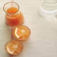 Ginger-Grapefruit Spritzer image