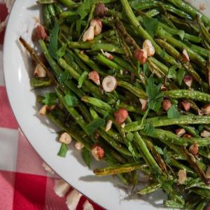Charred Green Beans image