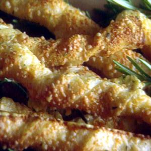 Cheese and Rosemary Breadsticks_image