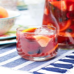 Fruity Sangria Recipe for a Summer Party - Happy Happy Nester_image
