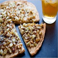Pizza With Spring Onions and Fennel_image