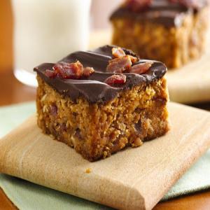 Chocolate-Topped Peanut Butter-Bacon Bars_image