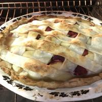 Raspberry-Pear Pie image