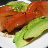 Tomato and Avocado Salad_image