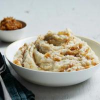 Garlicky Mashed Potatoes with Caramelized Onions_image