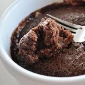 Gooey chocolate microwave cake_image