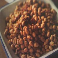 Chili-Roasted Peanuts with Dried Cherries_image