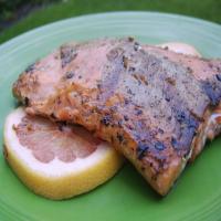 Grilled Balsamic and Grapefruit Glazed Salmon_image
