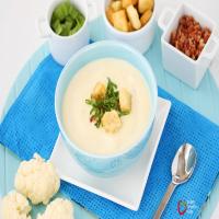 10 Minute Creamy Cauliflower Soup_image